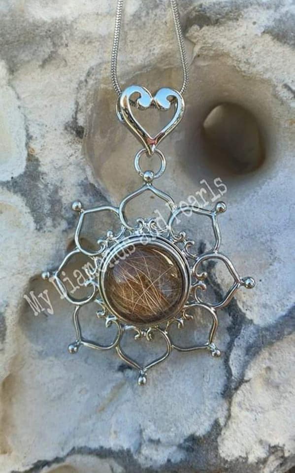 Herzblumen-Anhänger