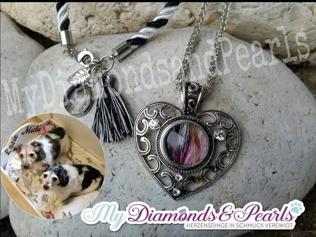 Hunde Herzensmaterial, eingearbeitet in vintage Herz-Anhänger und Charm des schwarz-weißen Armbands