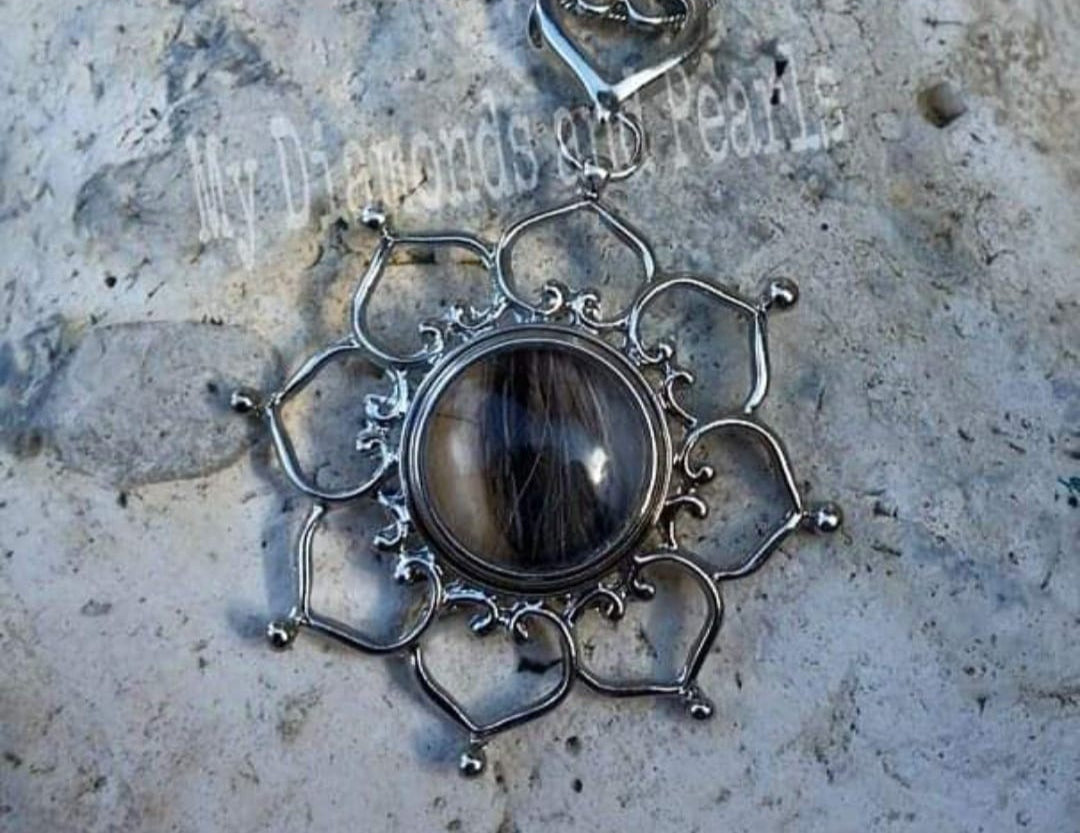 Herzblumen-Anhänger