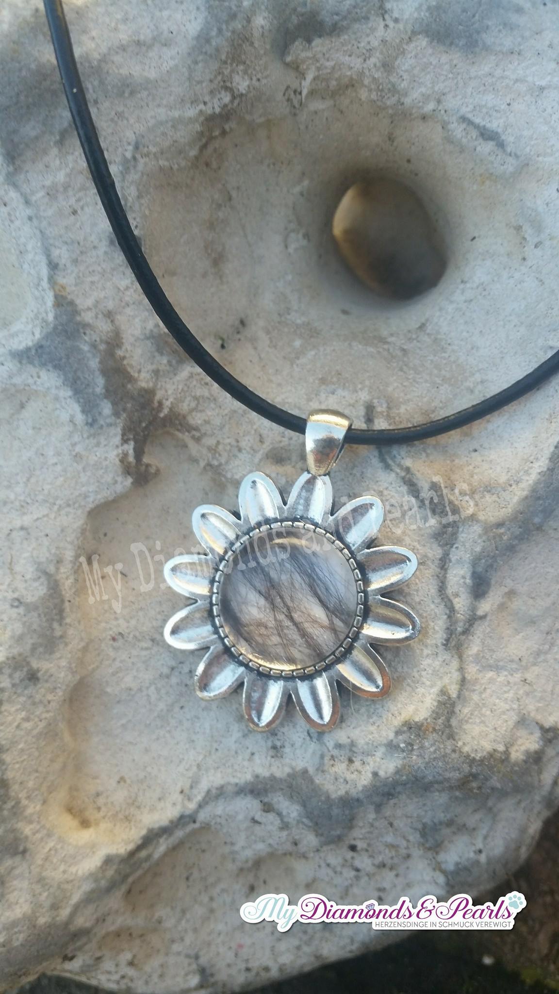 Sonnenblumen-Anhänger